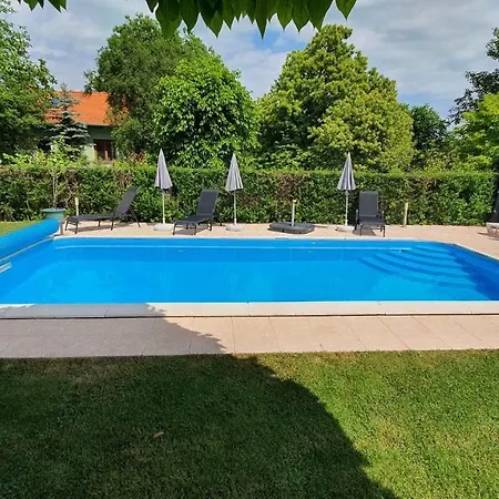 Two-bedroom Near 5 * Siofok
