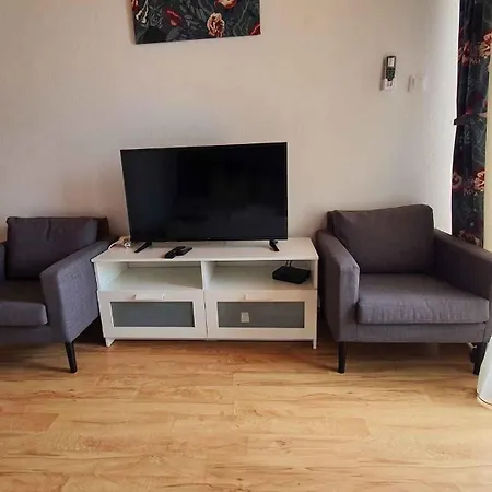 דירה Two-bedroom Near 5 שיופוק