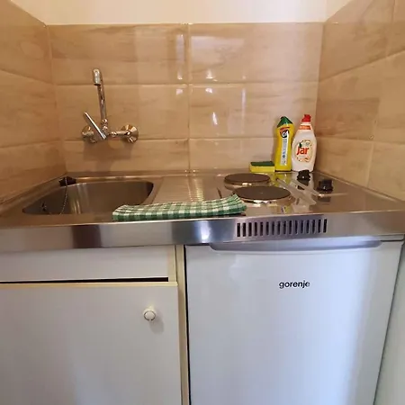 Two-bedroom Near 5 * שיופוק